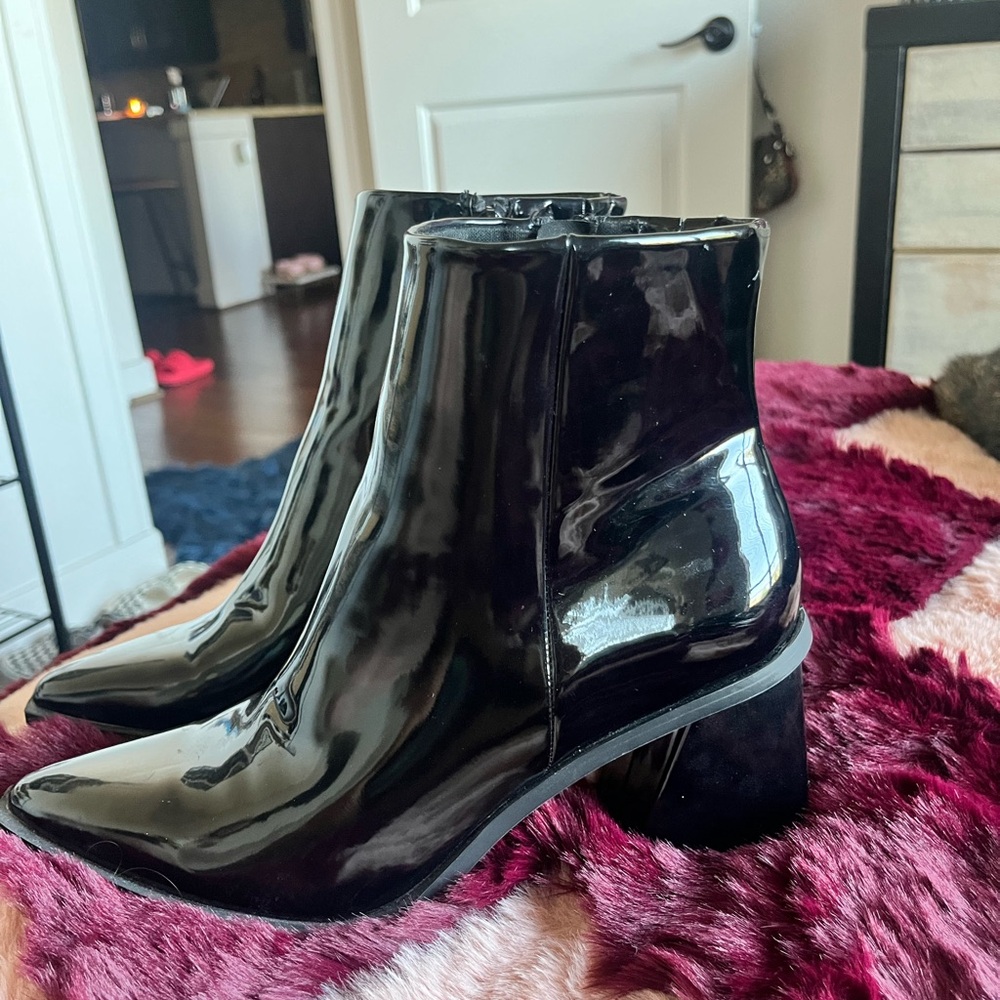 BP Shiny Black Heeled Boots